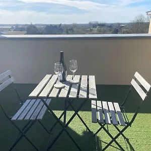 Avec Terrasse Proche De La , Lancieux France